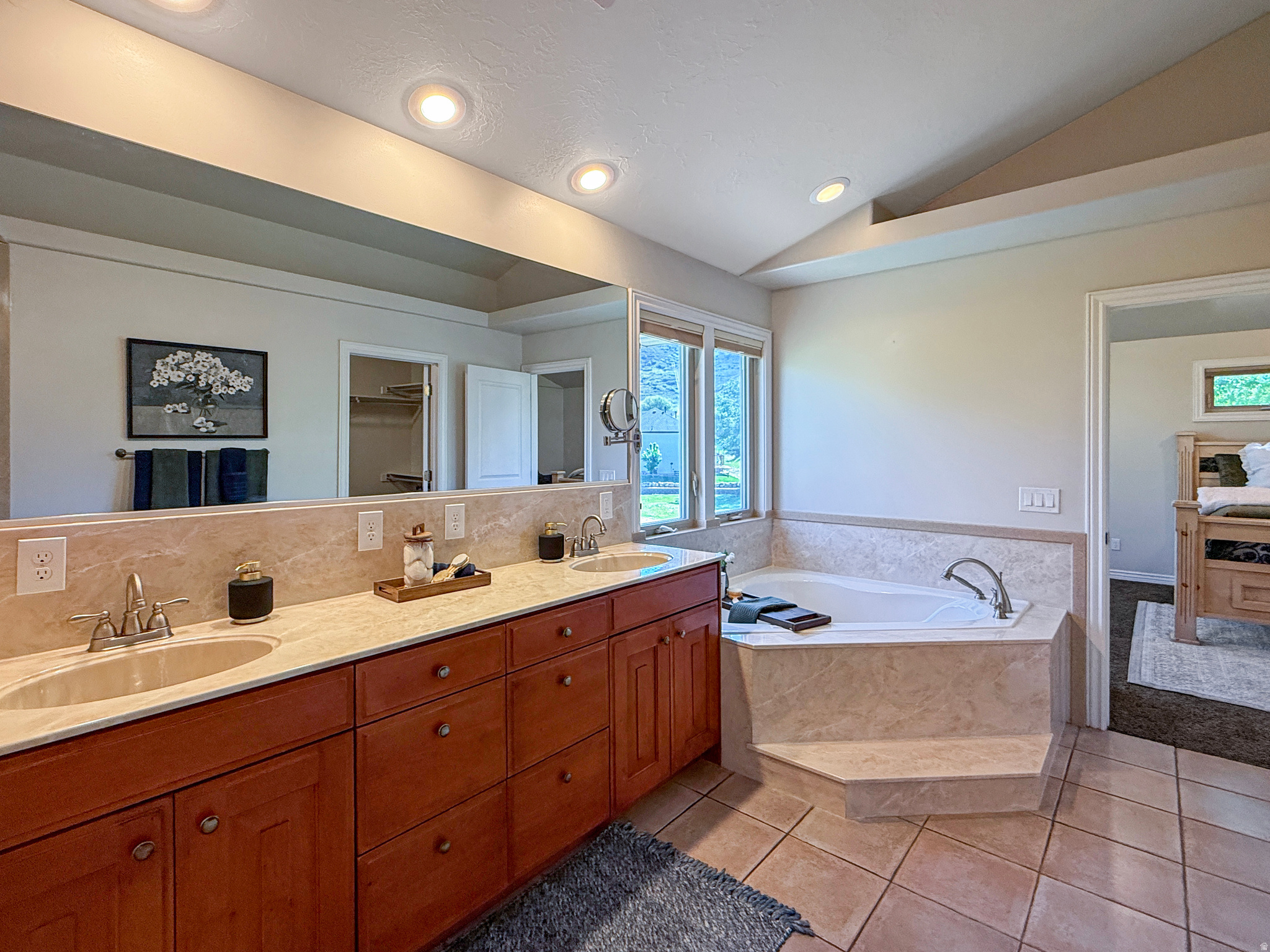 NORTH HAMPTON - Residential
