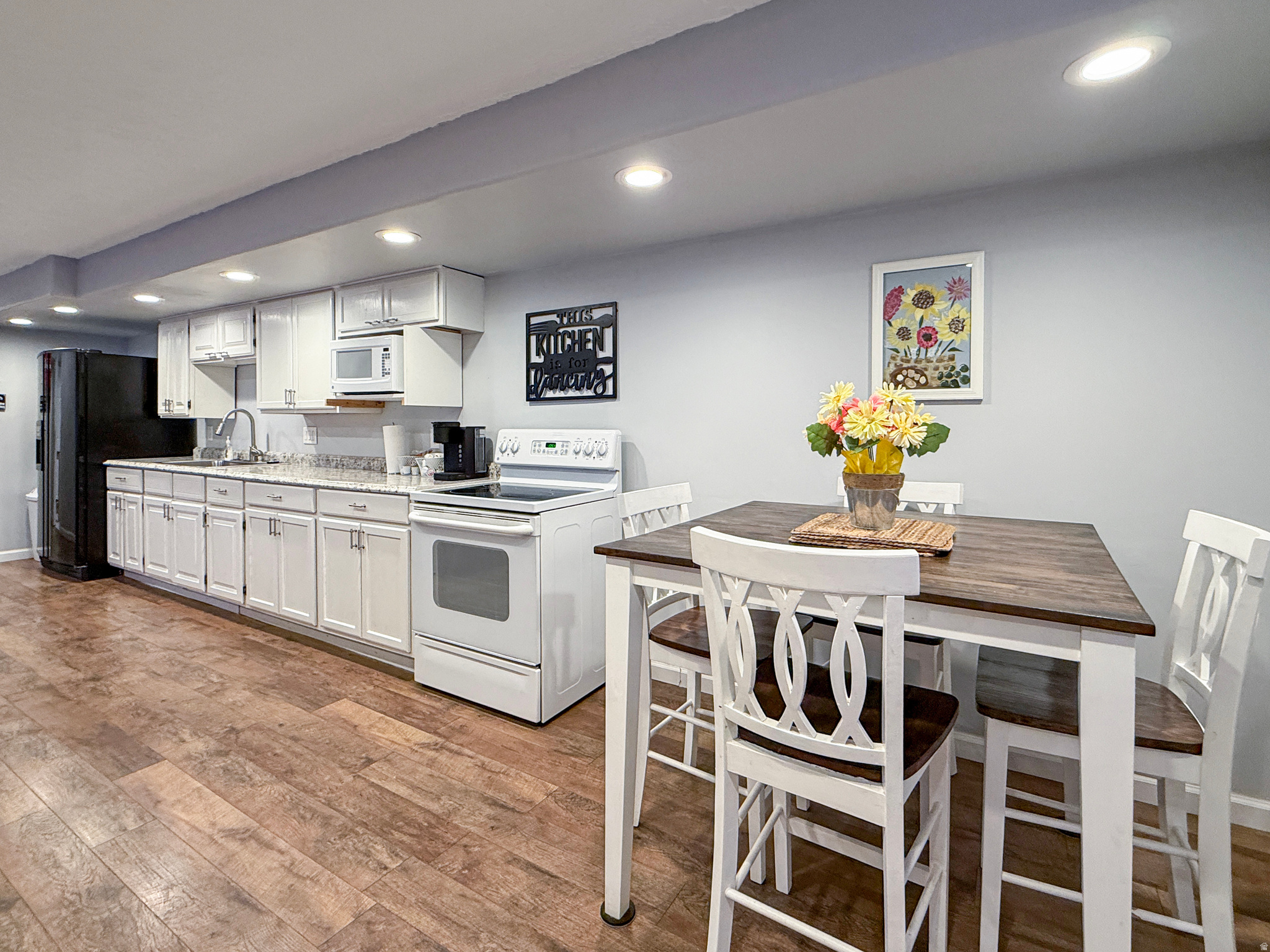 NORTH HAMPTON - Residential