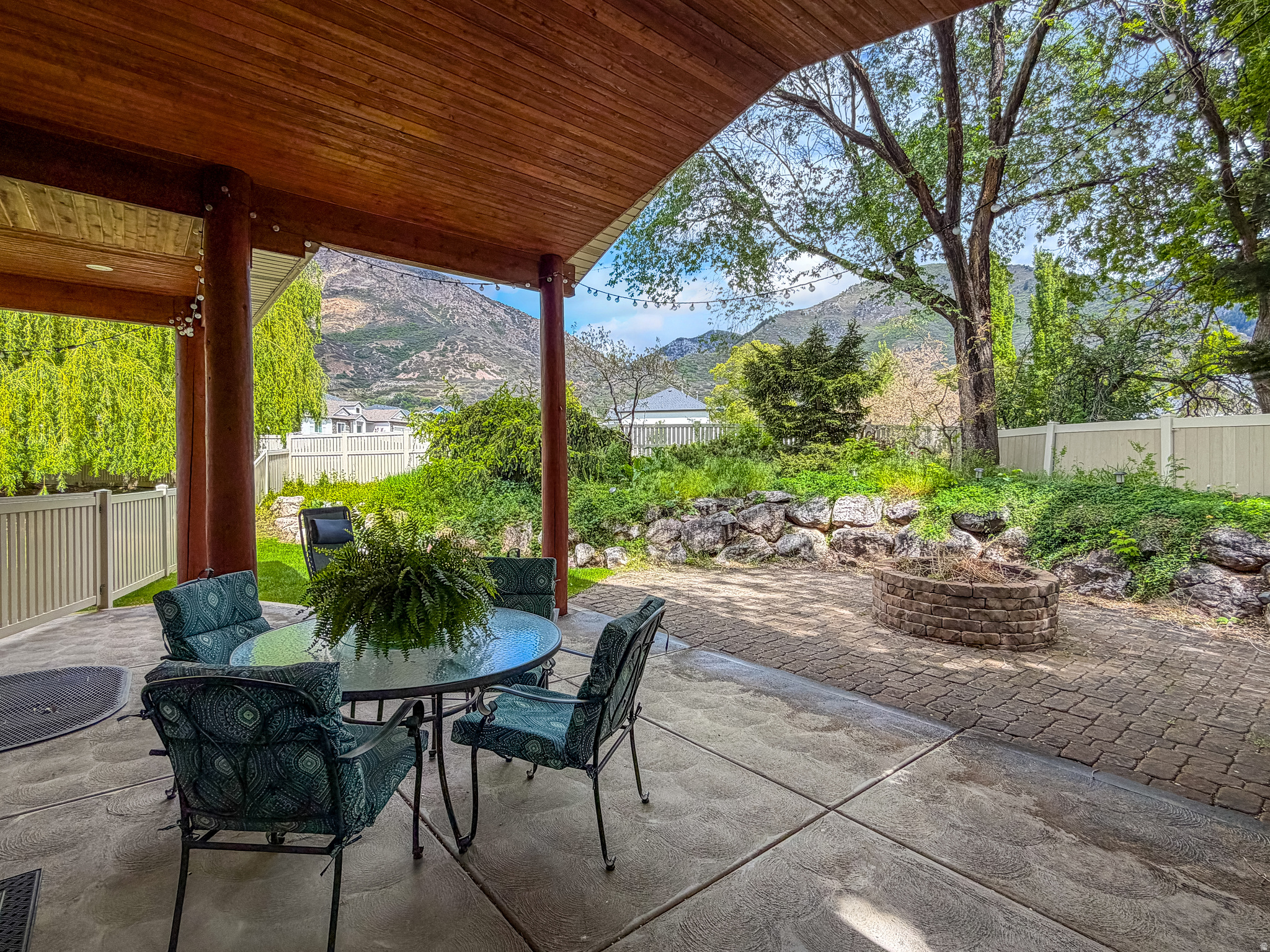 NORTH HAMPTON - Residential