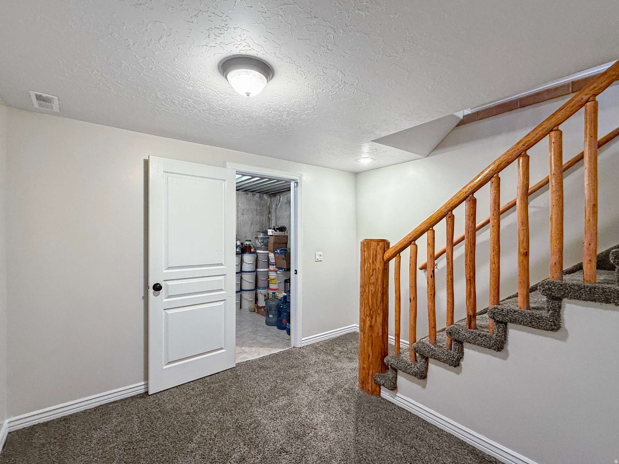 NORTH HAMPTON - Residential