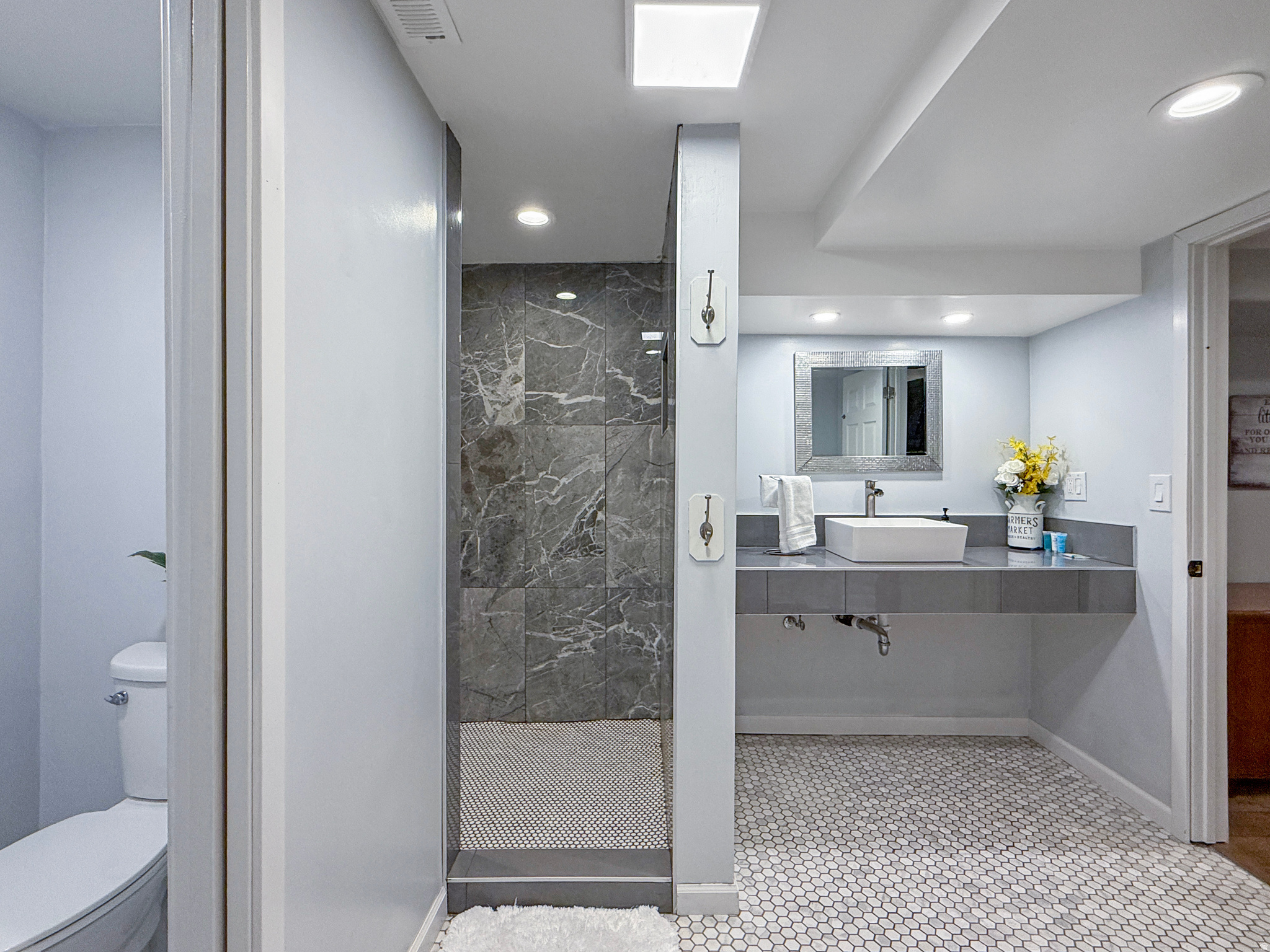 NORTH HAMPTON - Residential