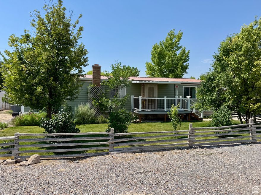 Nice 3 bed/2 bath manufactured home in Delta. Mature yard, carport, new siding, water heater and insulation (under the home) in 2024. Brand new furnace in August 2025. Extra parking on the east side of the lot. Includes solar panels, making the home very energy efficient.