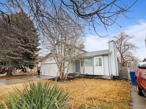Tiny photo for 4039 W 6445 S, Taylorsville, UT 84129 (MLS # 2138178)