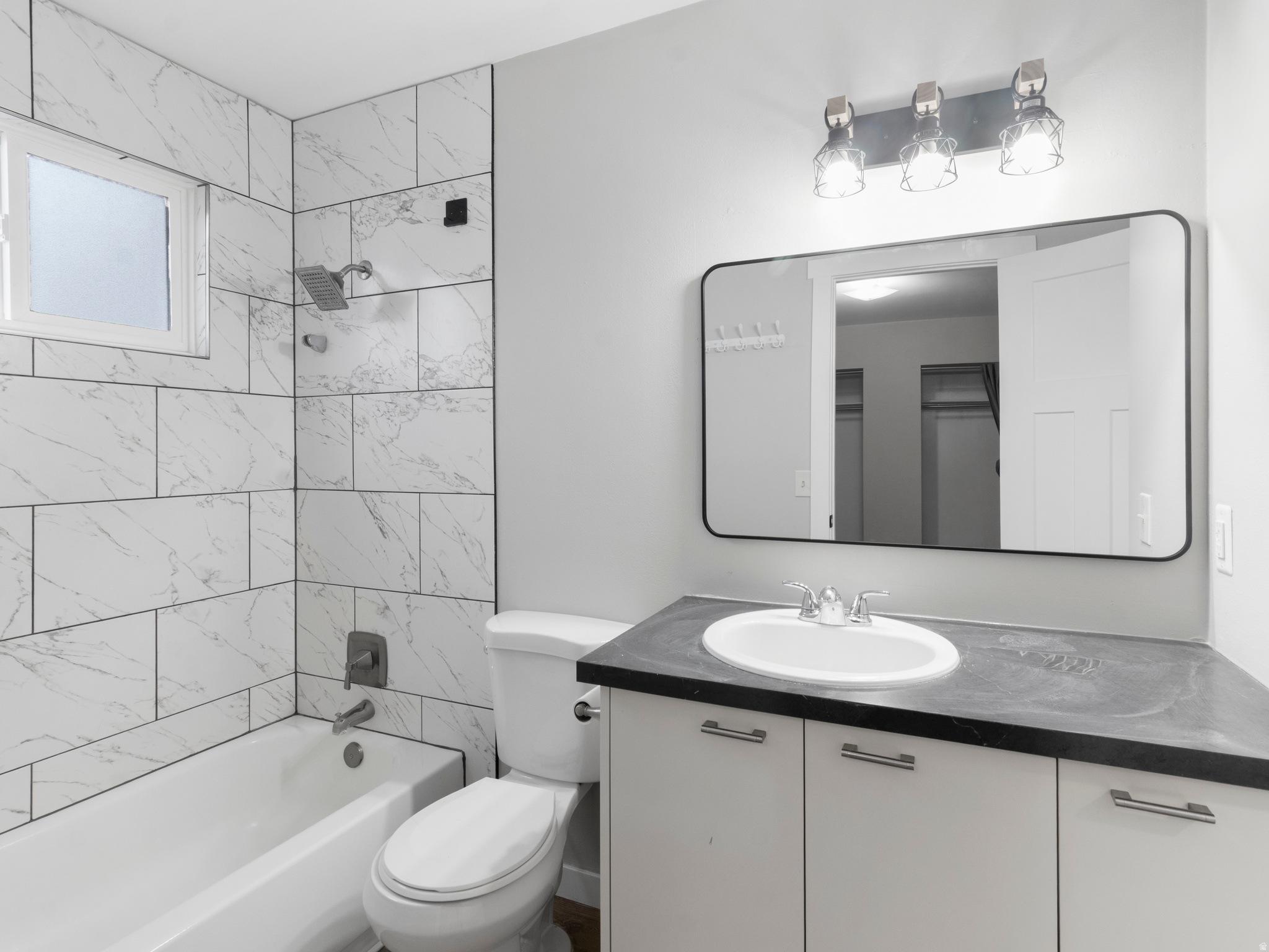 MISTY HILLS - Residential