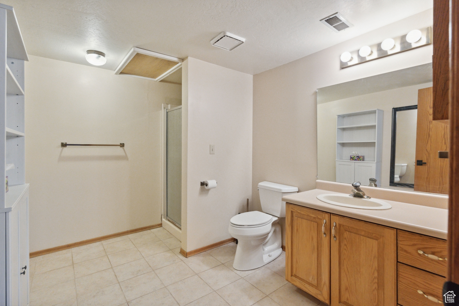 HIGHLAND ESTATES - Residential