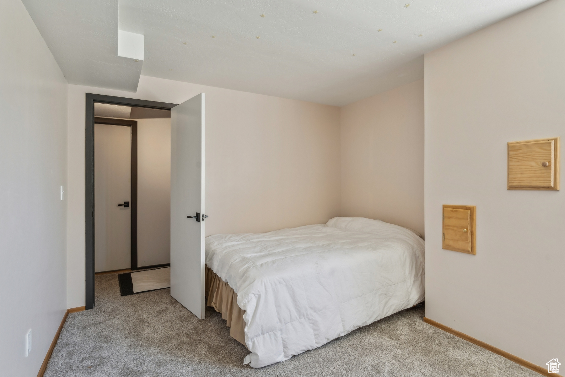 HIGHLAND ESTATES - Residential