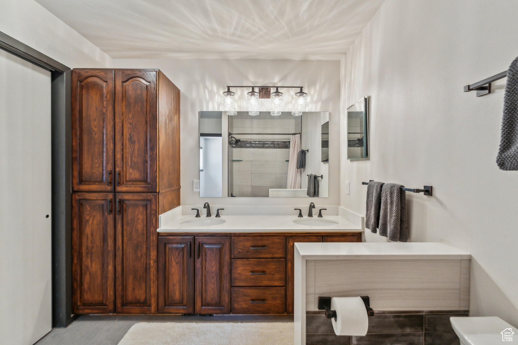 HIGHLAND ESTATES - Residential