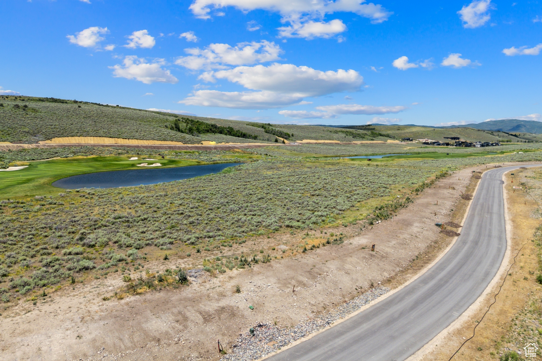 LINKS EDGE - Residential