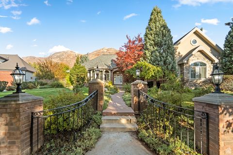 Photo of 909 S RIDGE LN E, Alpine, UT 84004 (MLS # 2118458) Photo of 909 S RIDGE LN E, Alpine, UT 84004 (MLS # 2118458)