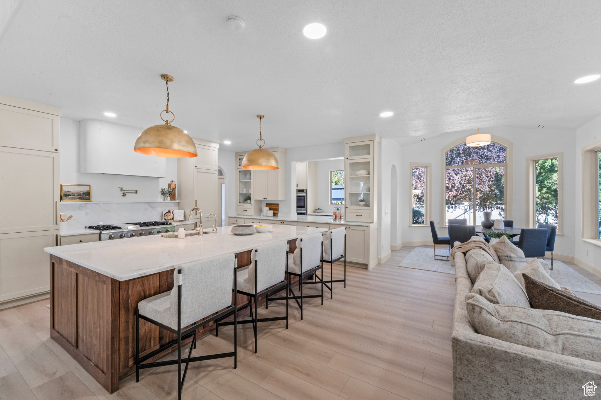 HEALEY HEIGHTS - Residential