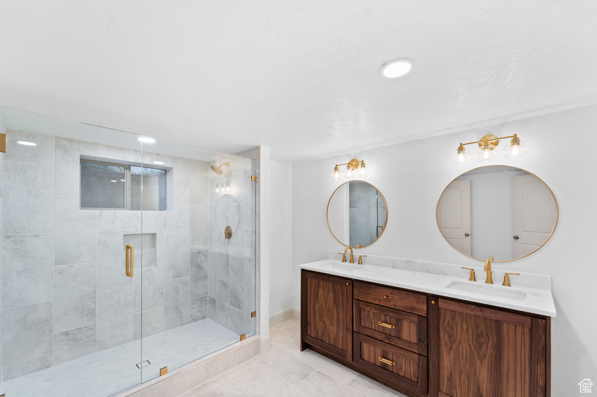 HEALEY HEIGHTS - Residential