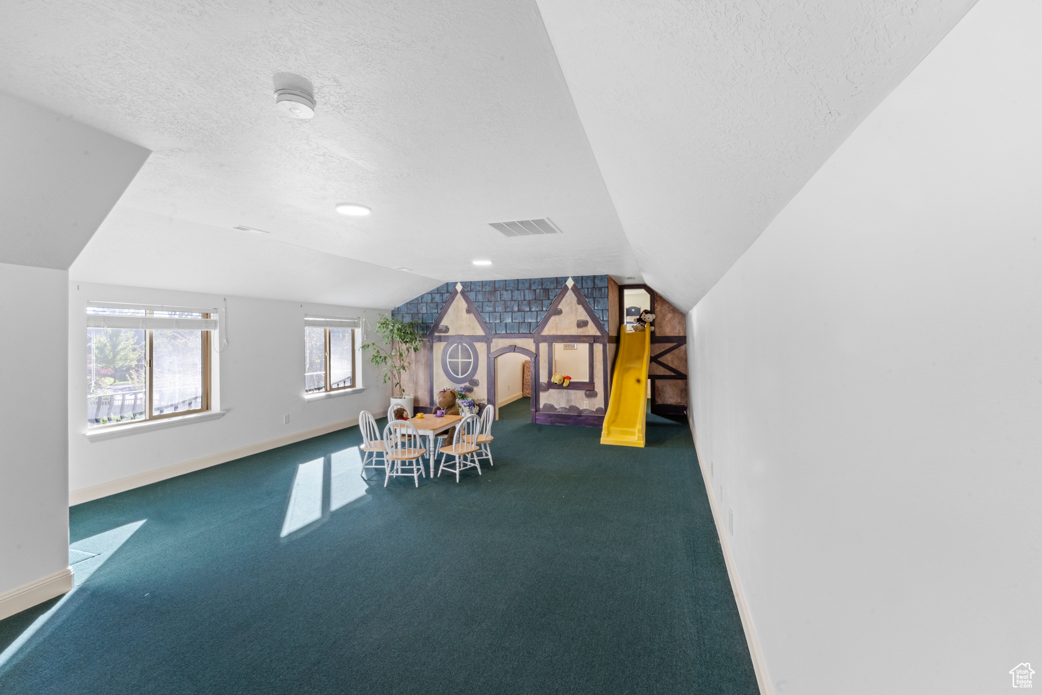 HEALEY HEIGHTS - Residential