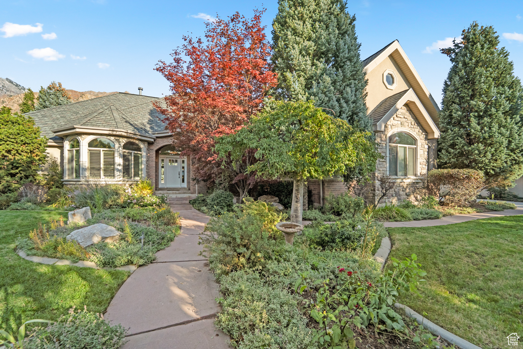 HEALEY HEIGHTS - Residential