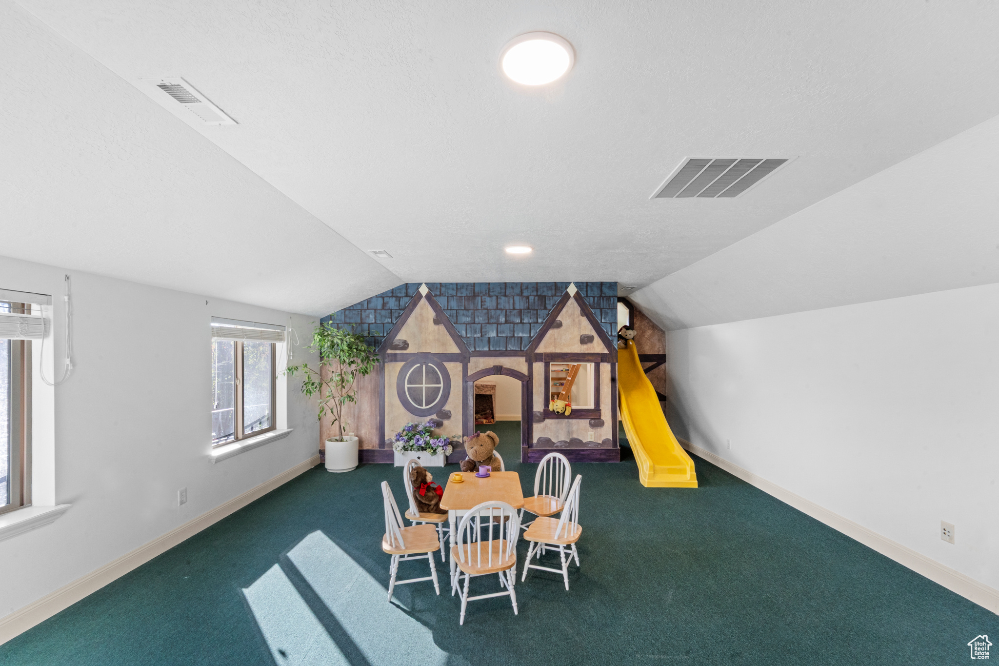 HEALEY HEIGHTS - Residential