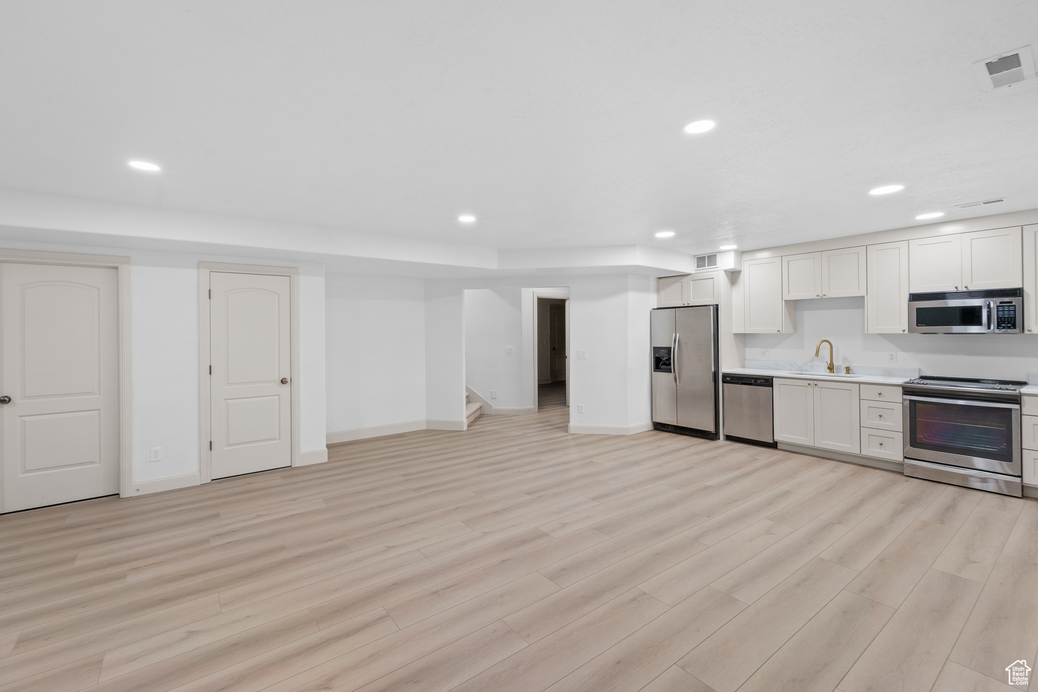 HEALEY HEIGHTS - Residential