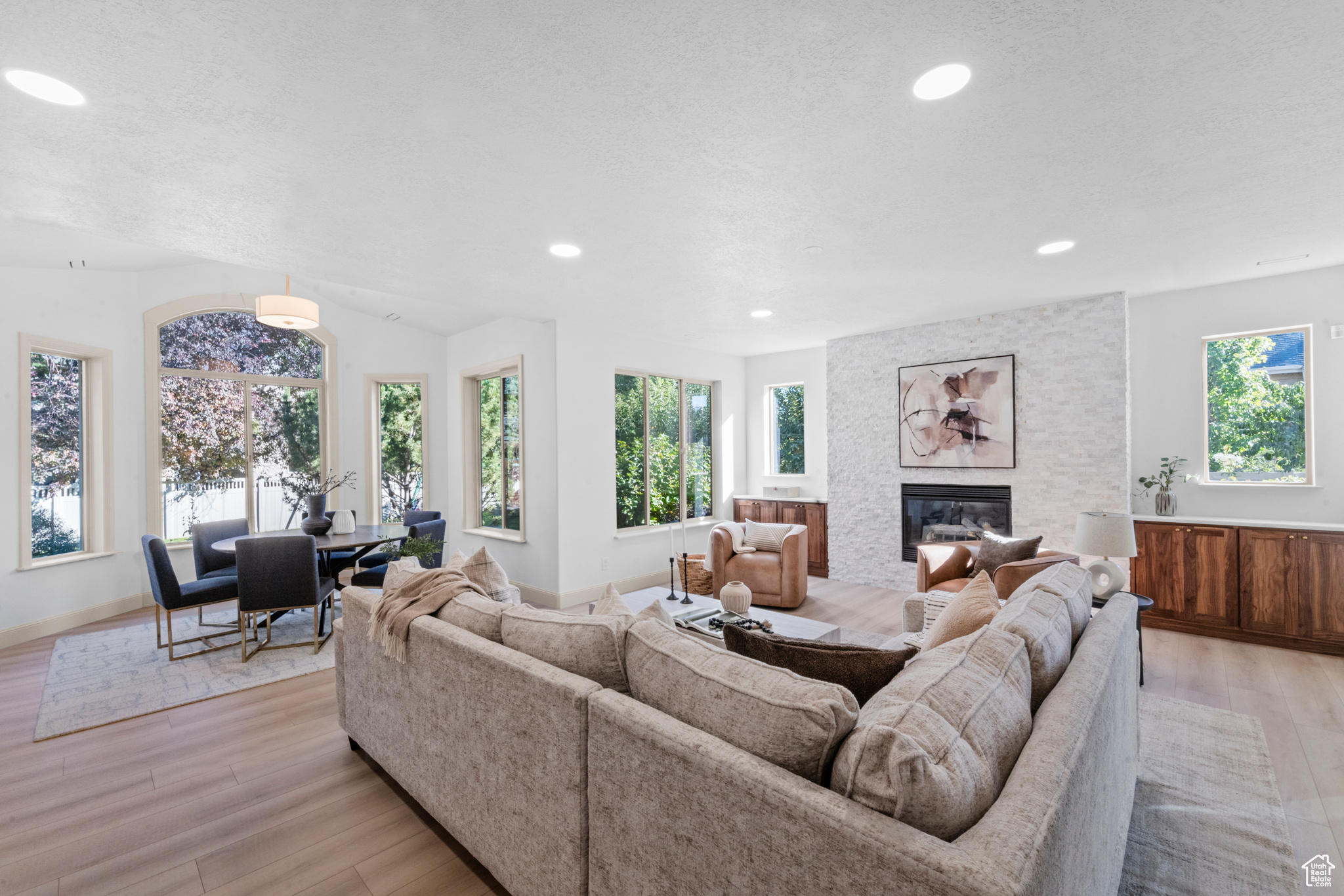 HEALEY HEIGHTS - Residential