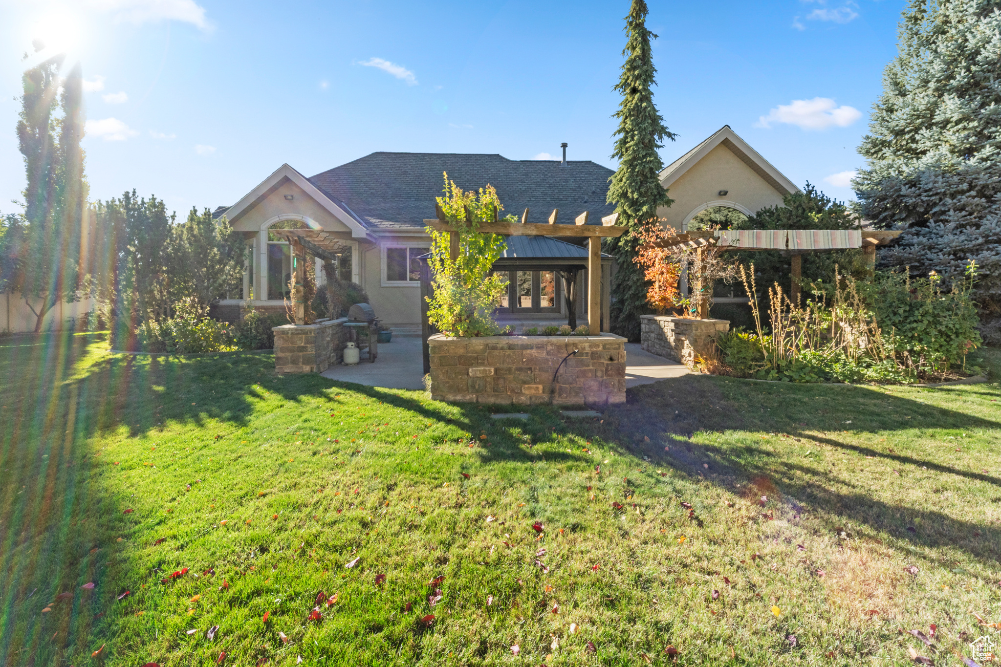 HEALEY HEIGHTS - Residential