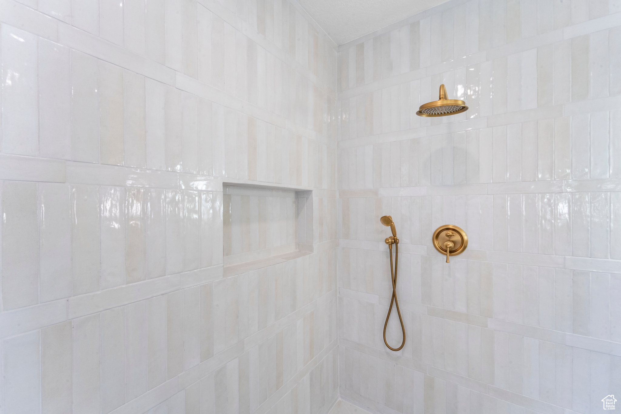 HEALEY HEIGHTS - Residential