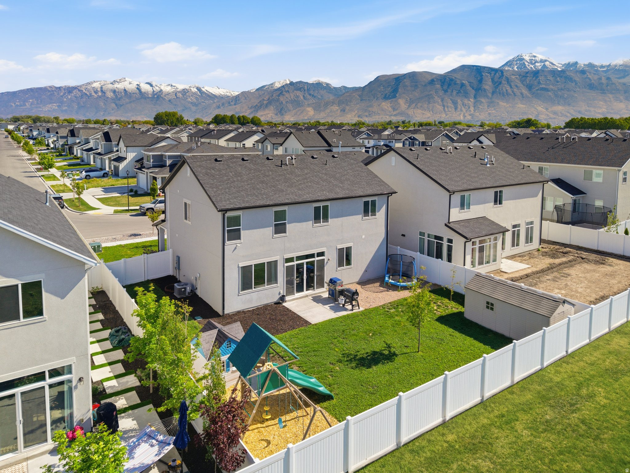 STONECREEK - Residential