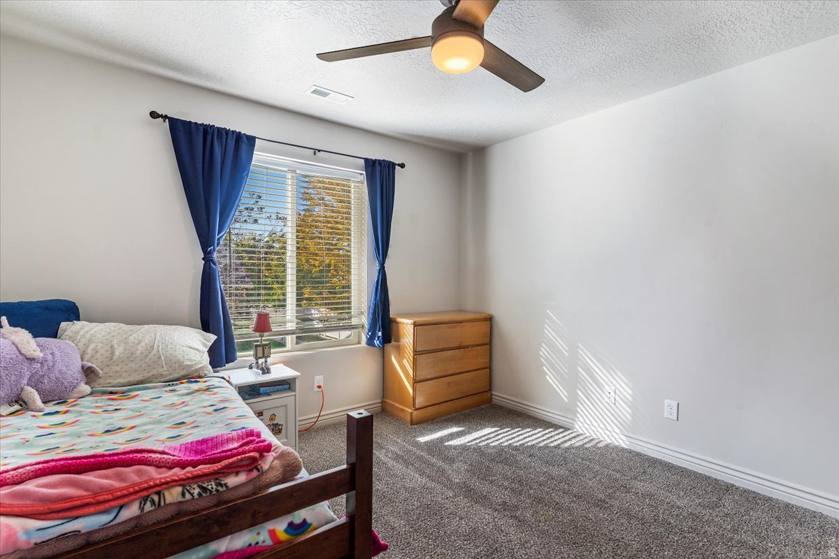 SANDY POINT TOWNHOME - Residential