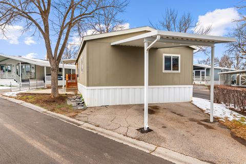 Tiny photo for 219 E DETROITER CIR, Murray, UT 84107 (MLS # 2139012)