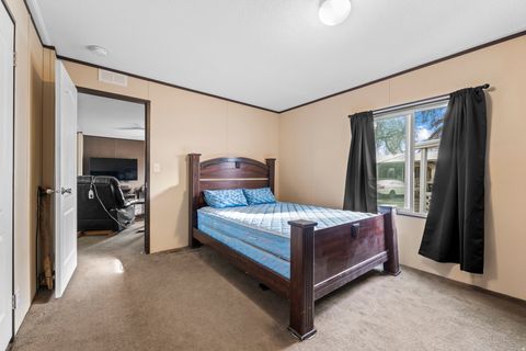 Tiny photo for 219 E DETROITER CIR, Murray, UT 84107 (MLS # 2139012)