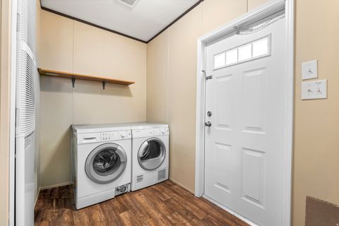 Tiny photo for 219 E DETROITER CIR, Murray, UT 84107 (MLS # 2139012)