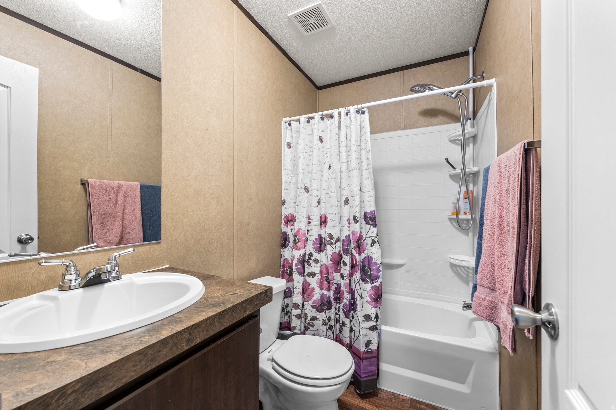 COTTONWOOD COVE - Residential