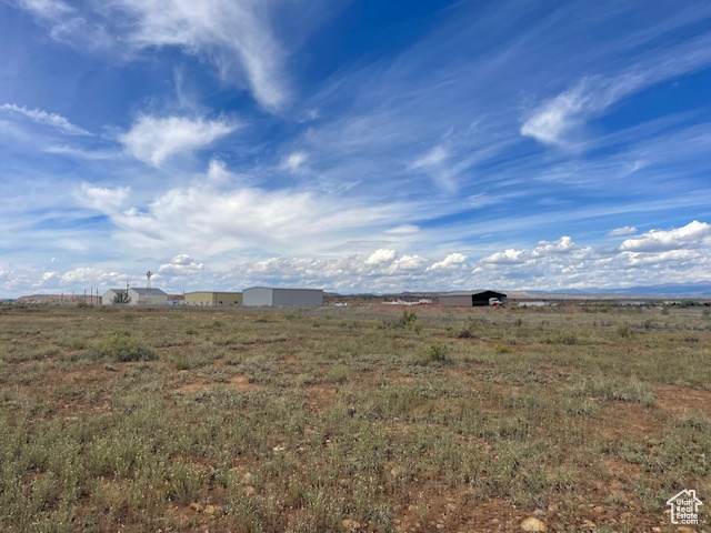 STRATA AIRPORT - Land