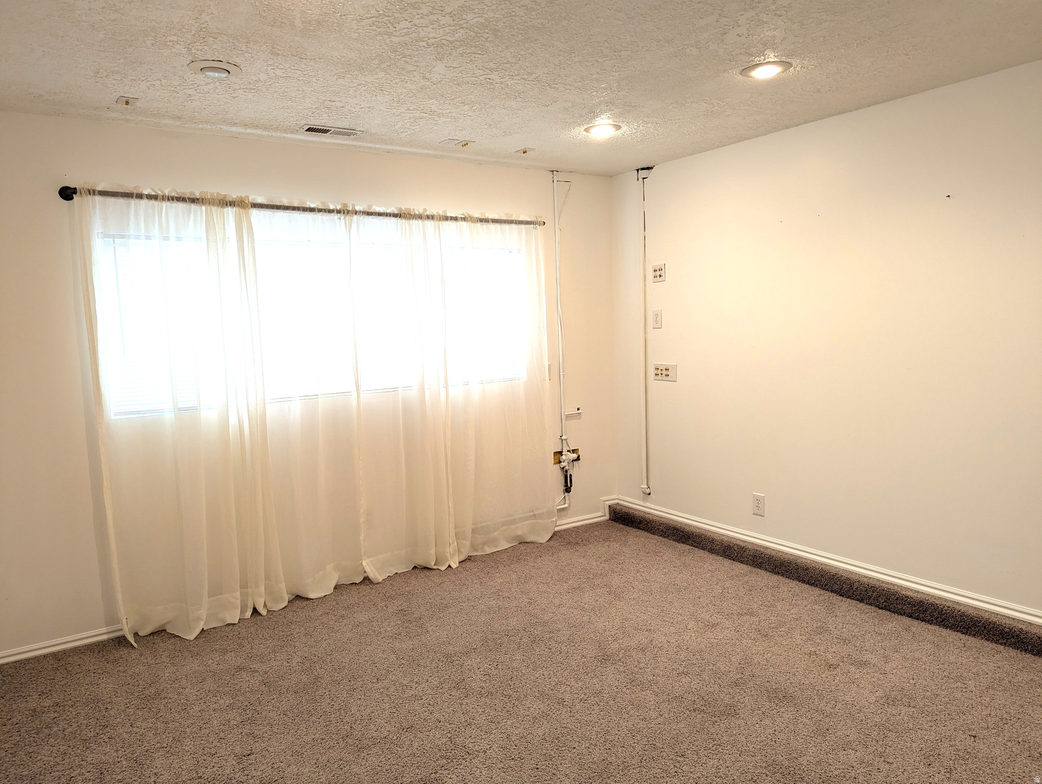 FREMONT ESTATES - Residential