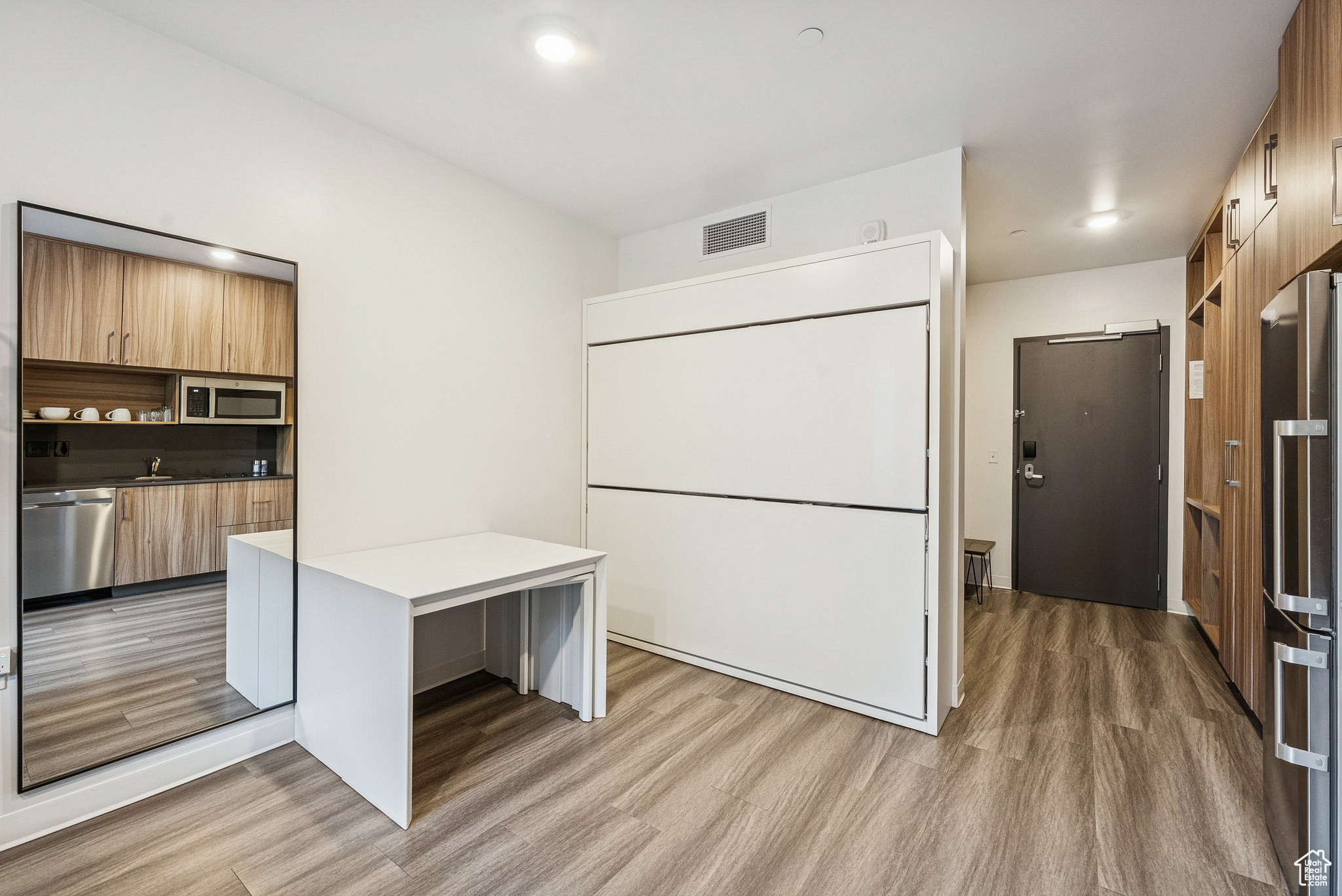 RC-14 CONDOS - Residential