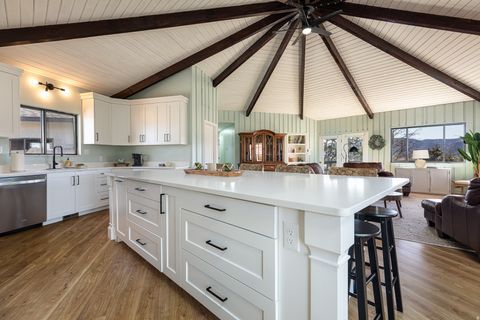 Tiny photo for 655 S HILLSIDE DR, Kanab, UT 84741 (MLS # 2126287)