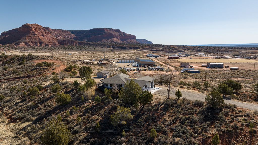 Photo of 655 S HILLSIDE DR, Kanab, UT 84741 (MLS # 2126287)