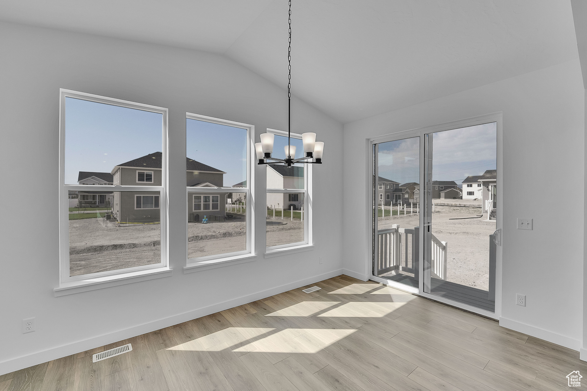 PONY EXPRESS ESTATES - Residential