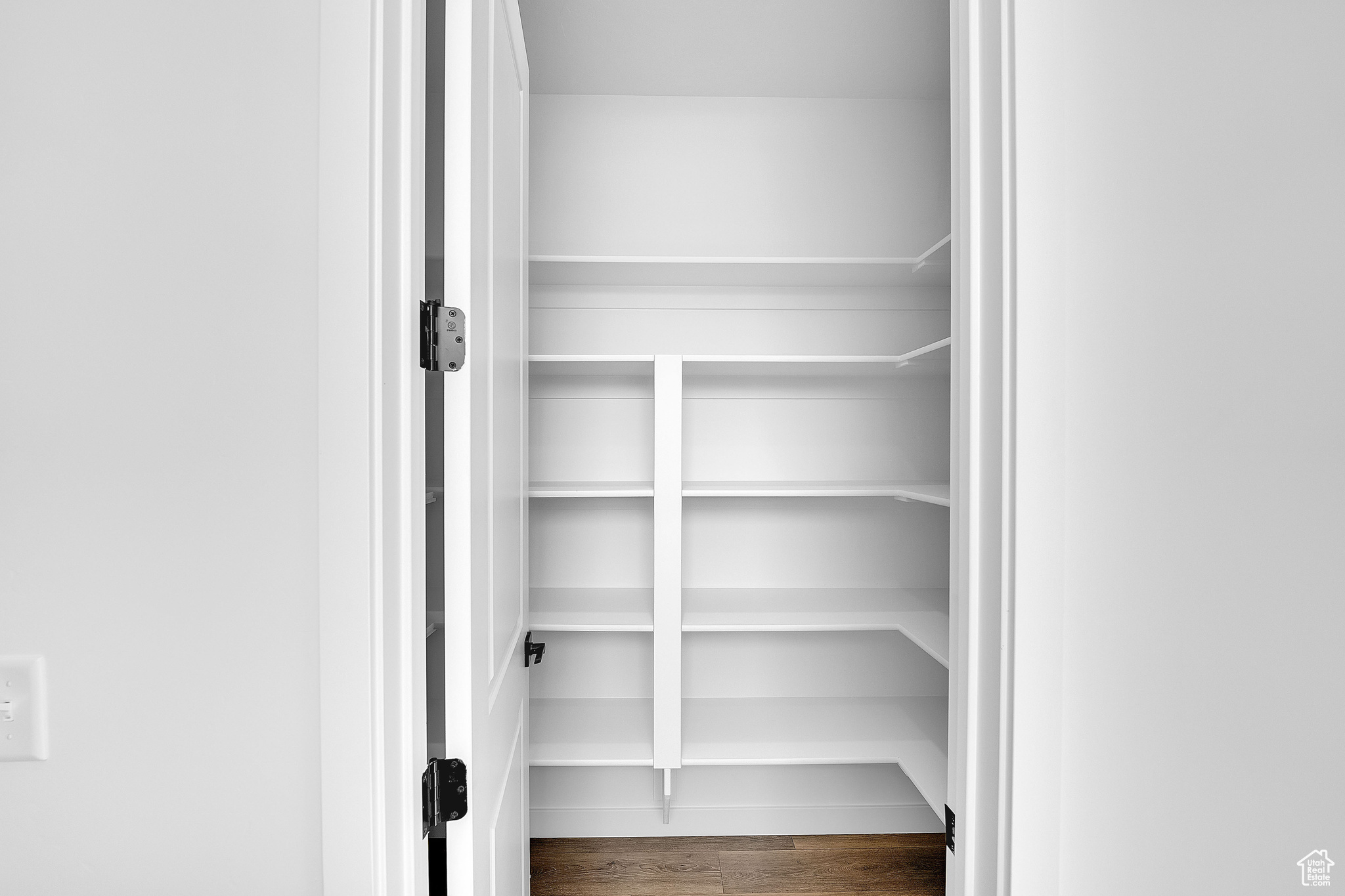 PONY EXPRESS ESTATES - Residential