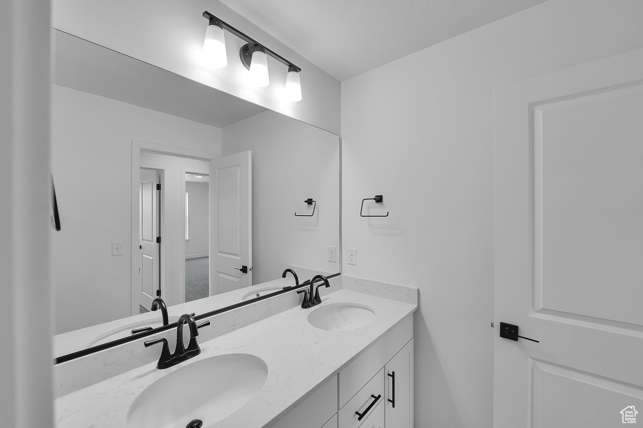 PONY EXPRESS ESTATES - Residential