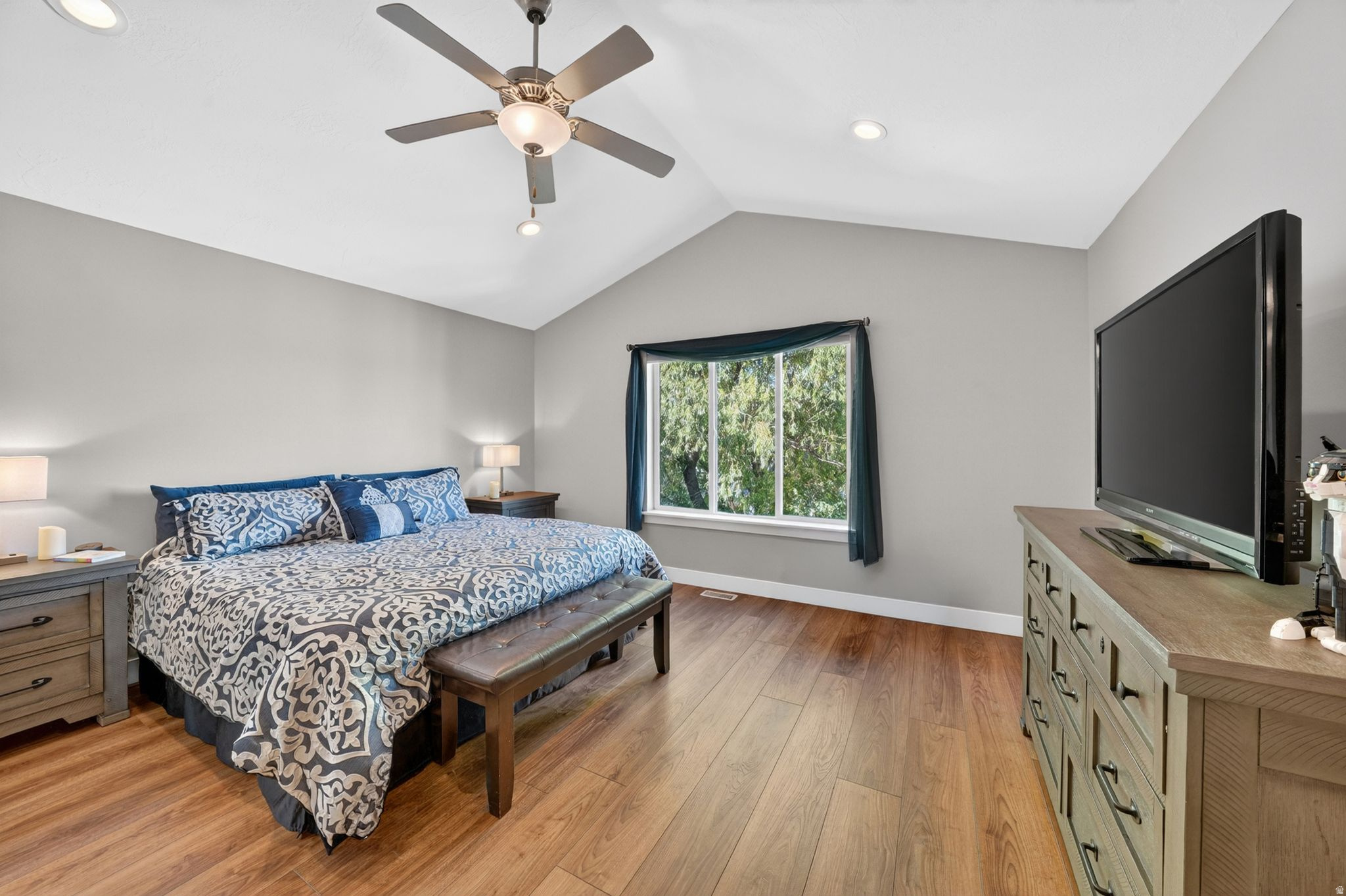 COTTAGES ON 78TH - Residential