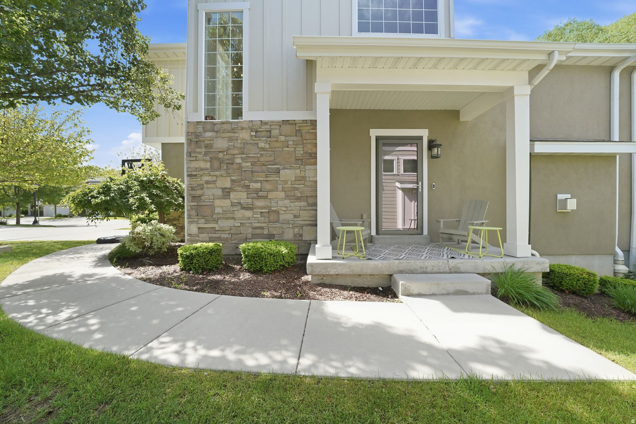 COTTAGES ON 78TH - Residential
