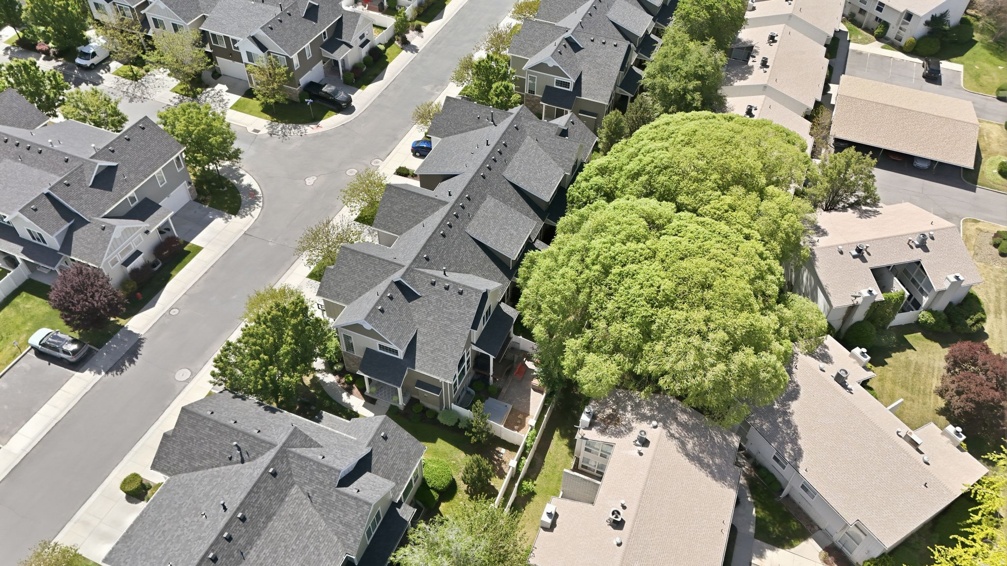 COTTAGES ON 78TH - Residential