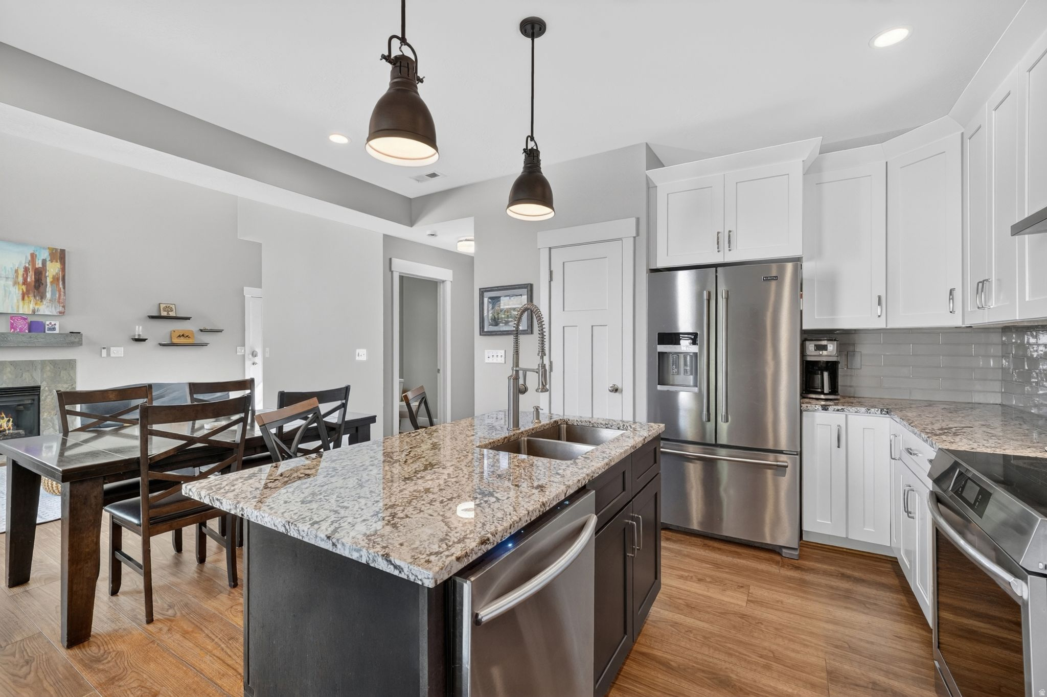 COTTAGES ON 78TH - Residential