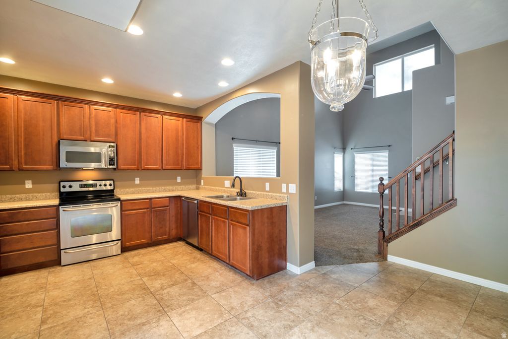 Photo of 1423 E 6150 S, South Ogden, UT 84405 (MLS # 2164244)
