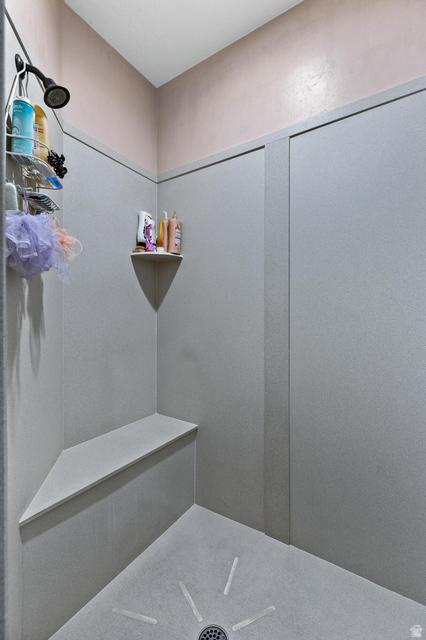 CLUFF MINOR SUBDIVISION - Residential