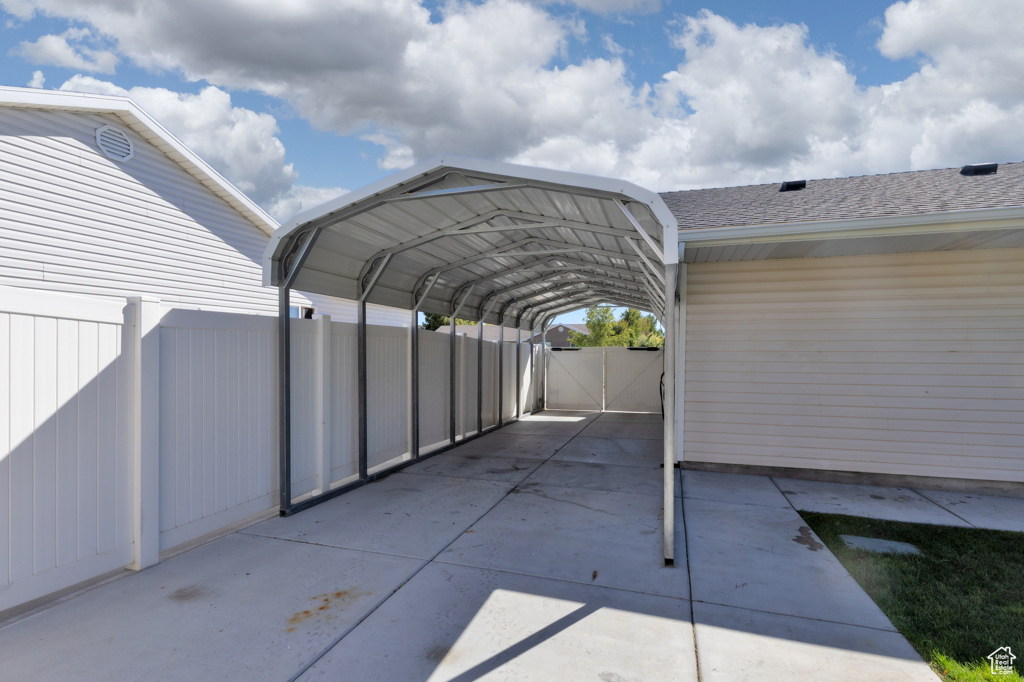 SUMMER CREST - Residential