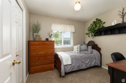Tiny photo for 859 E 2125 N, Lehi, UT 84043 (MLS # 2117110)