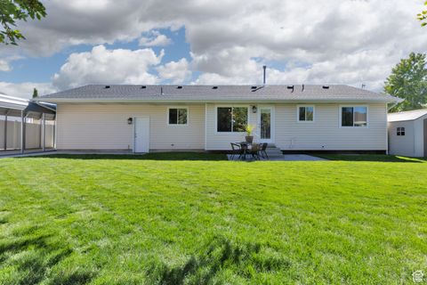 Tiny photo for 859 E 2125 N, Lehi, UT 84043 (MLS # 2117110)