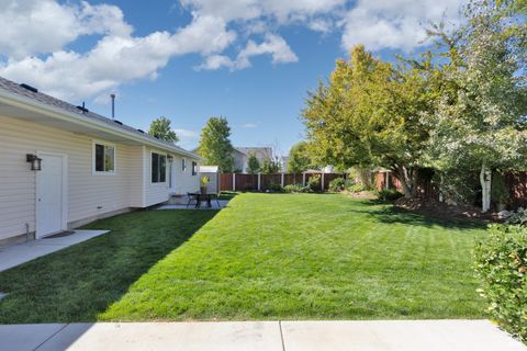 Tiny photo for 859 E 2125 N, Lehi, UT 84043 (MLS # 2117110)