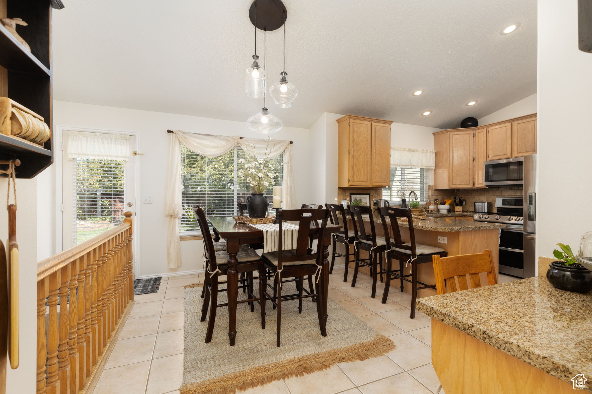 SUMMER CREST - Residential