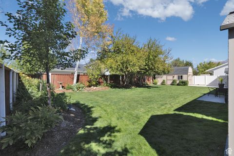 Tiny photo for 859 E 2125 N, Lehi, UT 84043 (MLS # 2117110)