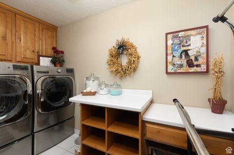 Tiny photo for 859 E 2125 N, Lehi, UT 84043 (MLS # 2117110)