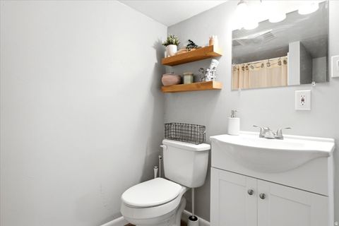 Tiny photo for 126 E 200 N, Bountiful, UT 84010 (MLS # 2169357)
